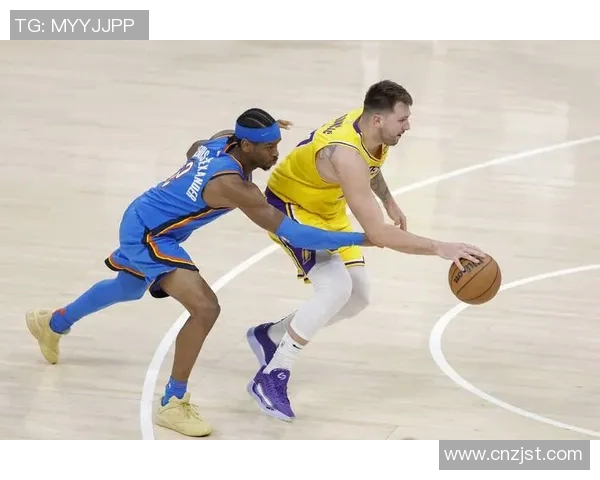 湖人对热火总决赛争议漏判引发热议球迷与专家各抒己见